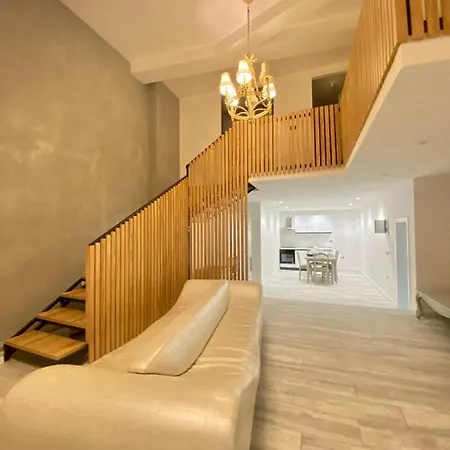 Luxury Loft *