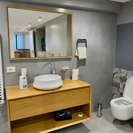 Luxury Loft Τίρανα